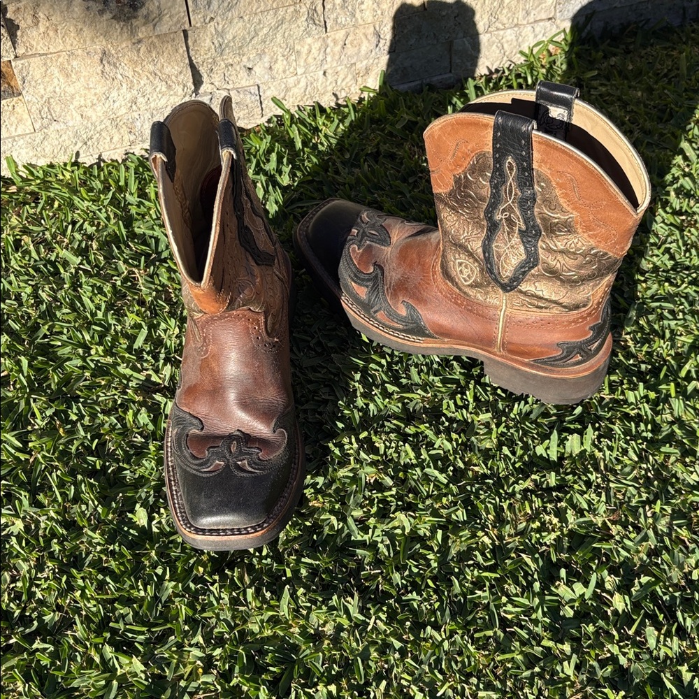 Ariat Brown and Black Western Boots